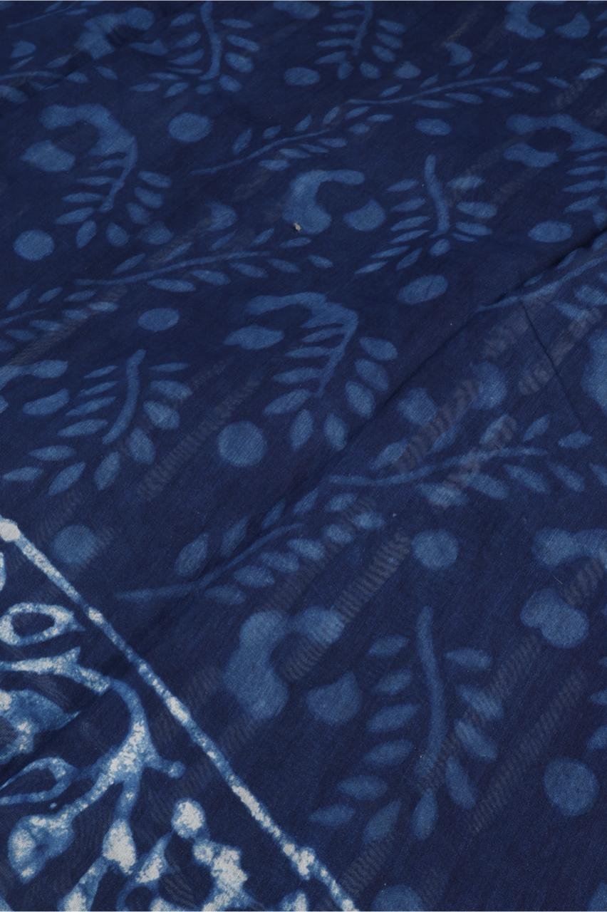 Blue Maheshwari silk cotton saree features a sophisticated interplay of vertical abstract block prints and a classic ornate border