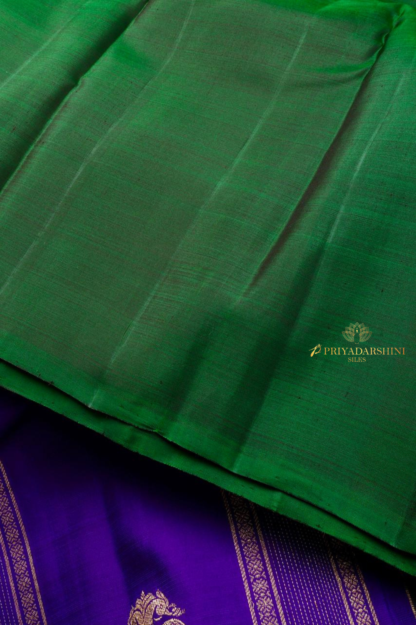 Borderless Purple Silk Saree with Iruthalai Pakshi Zari & Green Pallu | Priyadharshini Silks