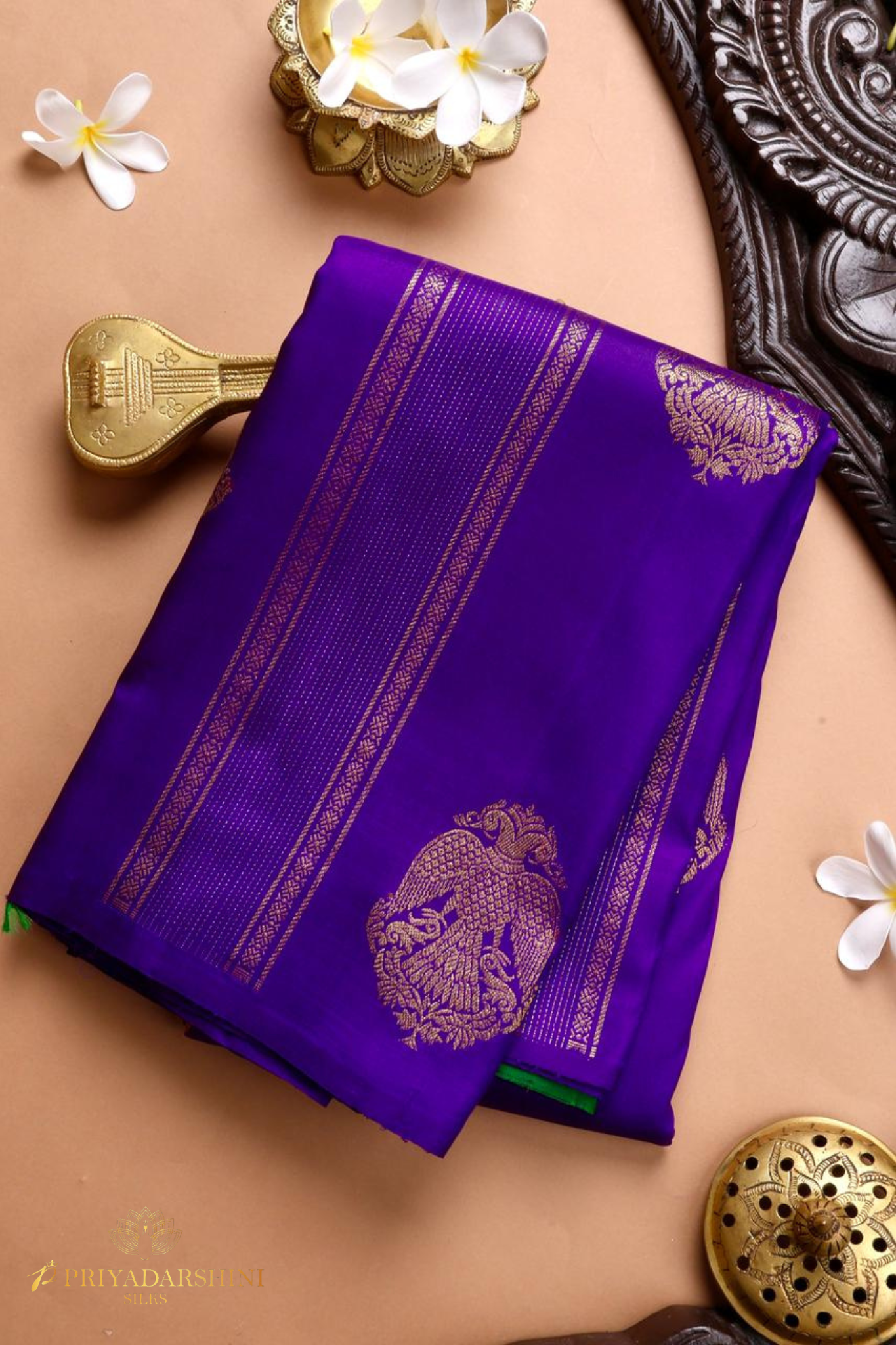 Borderless Purple Silk Saree with Iruthalai Pakshi Zari & Green Pallu | Priyadharshini Silks