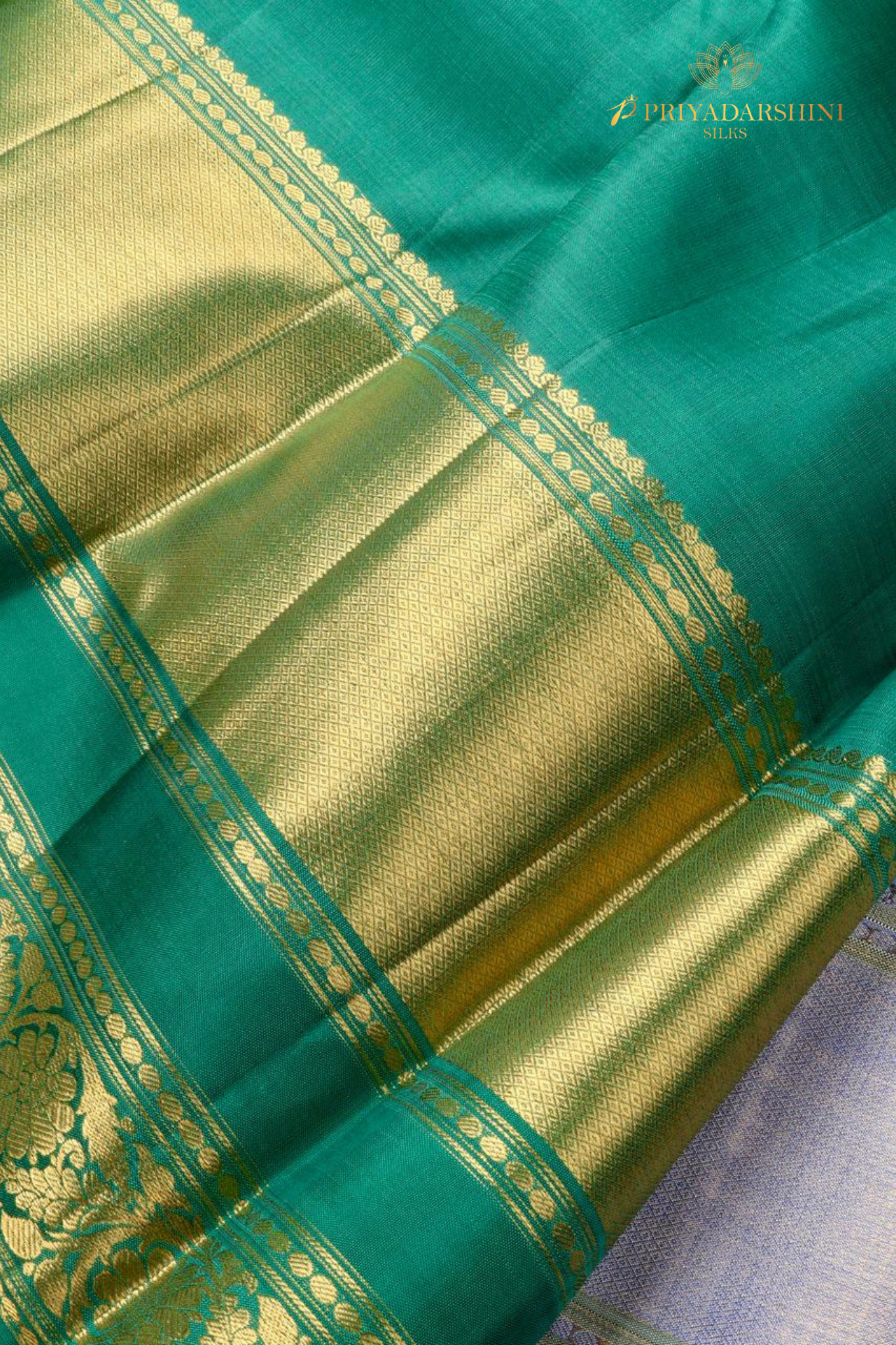 Sky Blue Silk Saree with Retapet Border & Green Pallu | Priyadharshini Silks