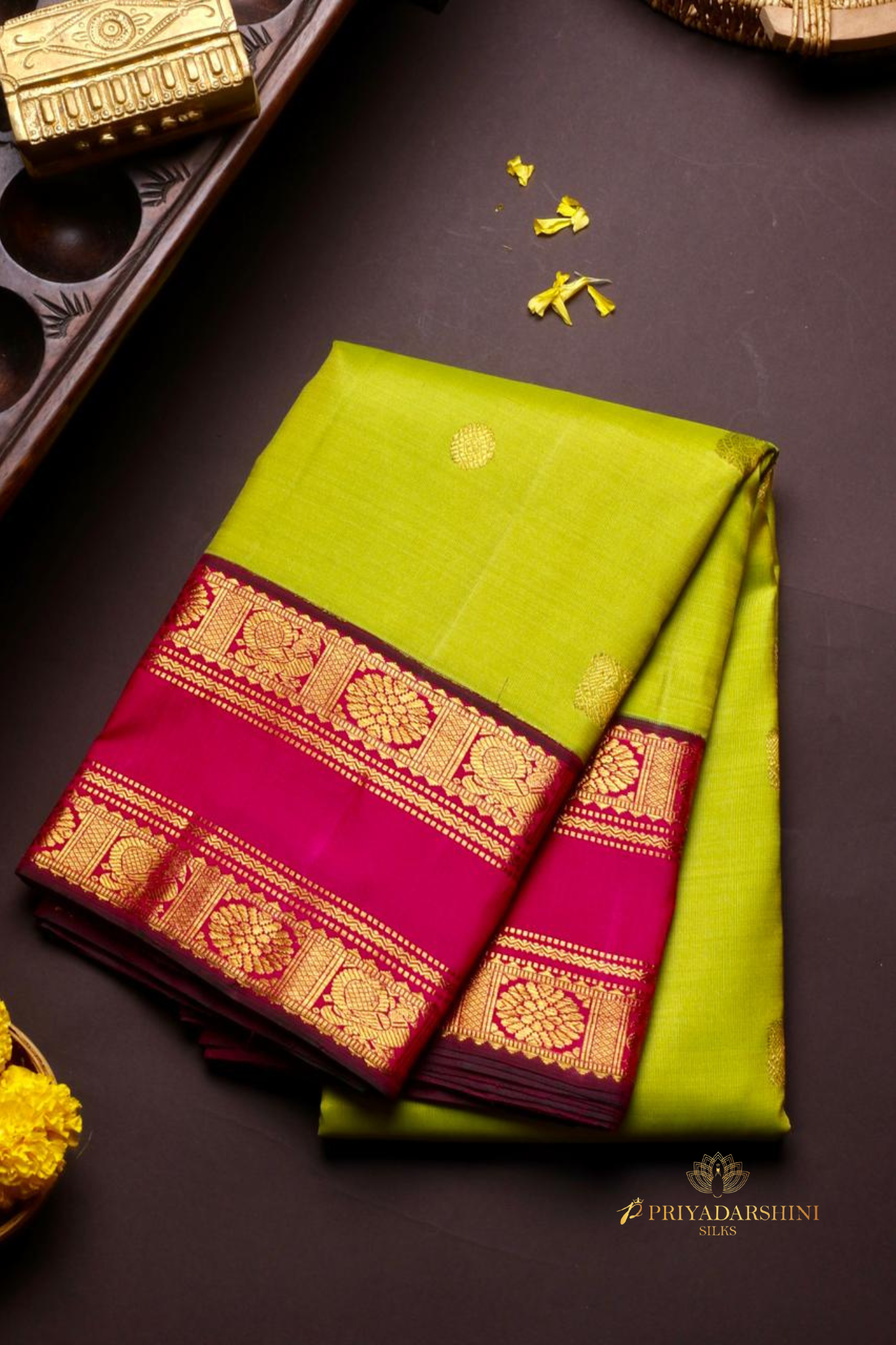 Kai Korvai Silk Saree – Parrot Green with Pink Rettapet Border | Priyadharshini Silks
