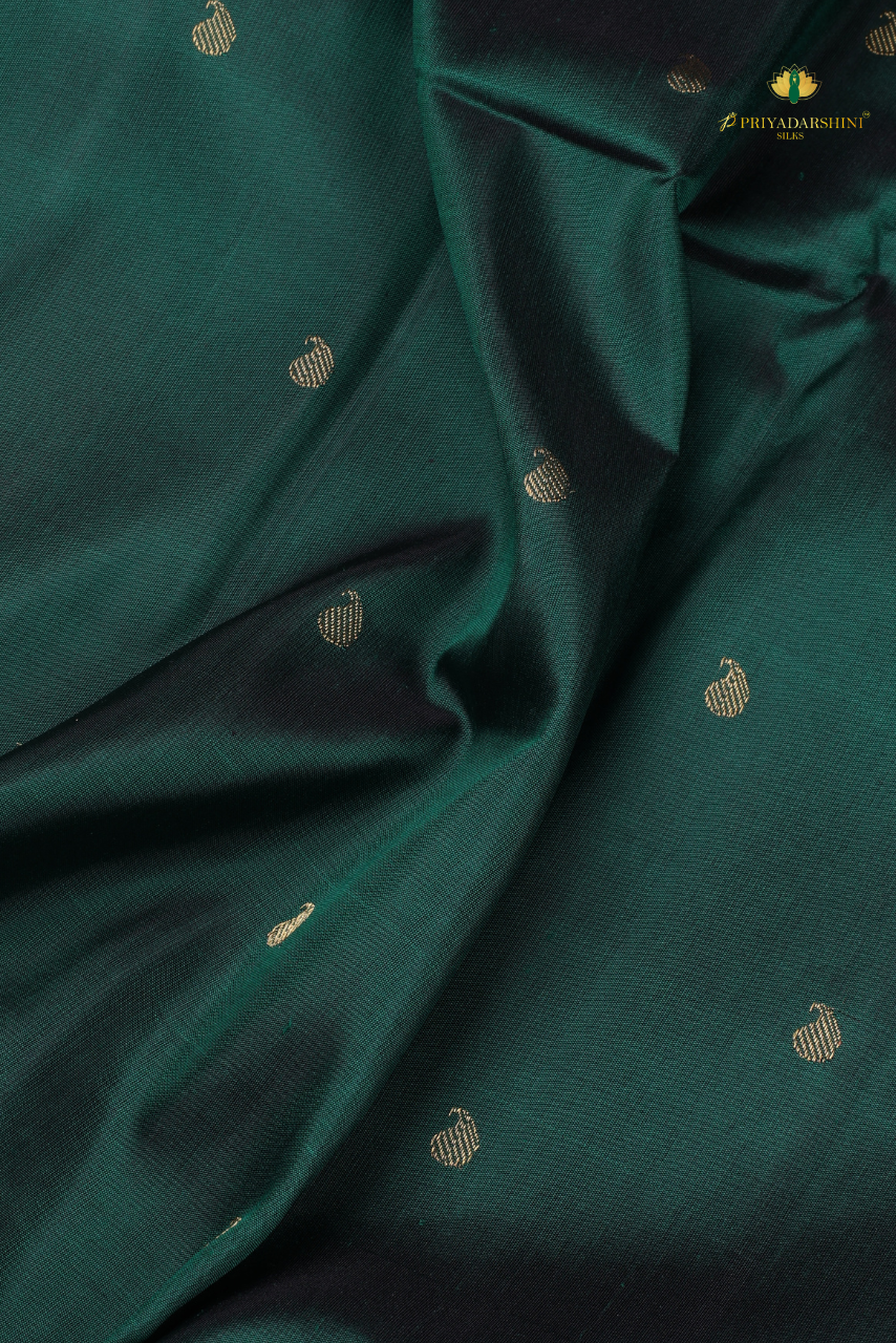Emerald Green and Vermillion Red Paisley Butta - Kanjivaram Silk