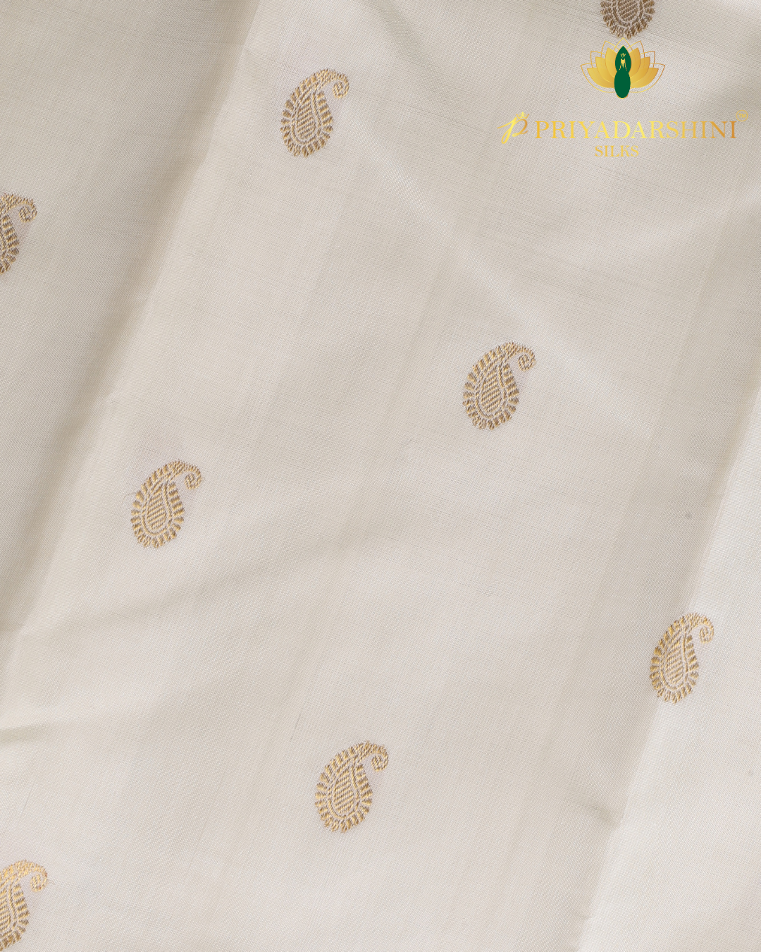 Cream and Teal Green Paisley Motif - Kanjivaram Silk - Image 3