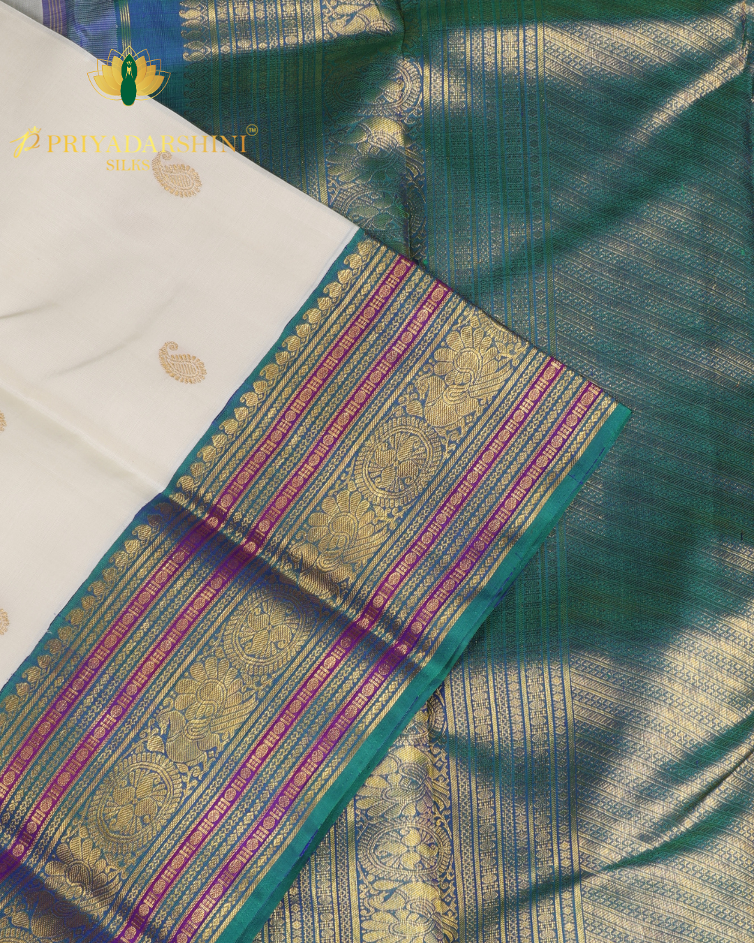 Cream and Teal Green Paisley Motif - Kanjivaram Silk - Image 4