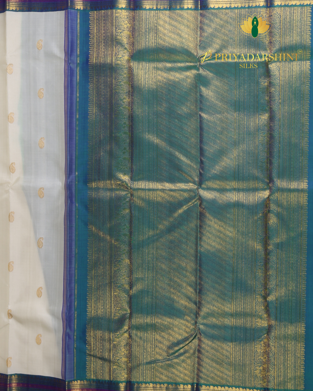 Cream and Teal Green Paisley Motif - Kanjivaram Silk - Image 6