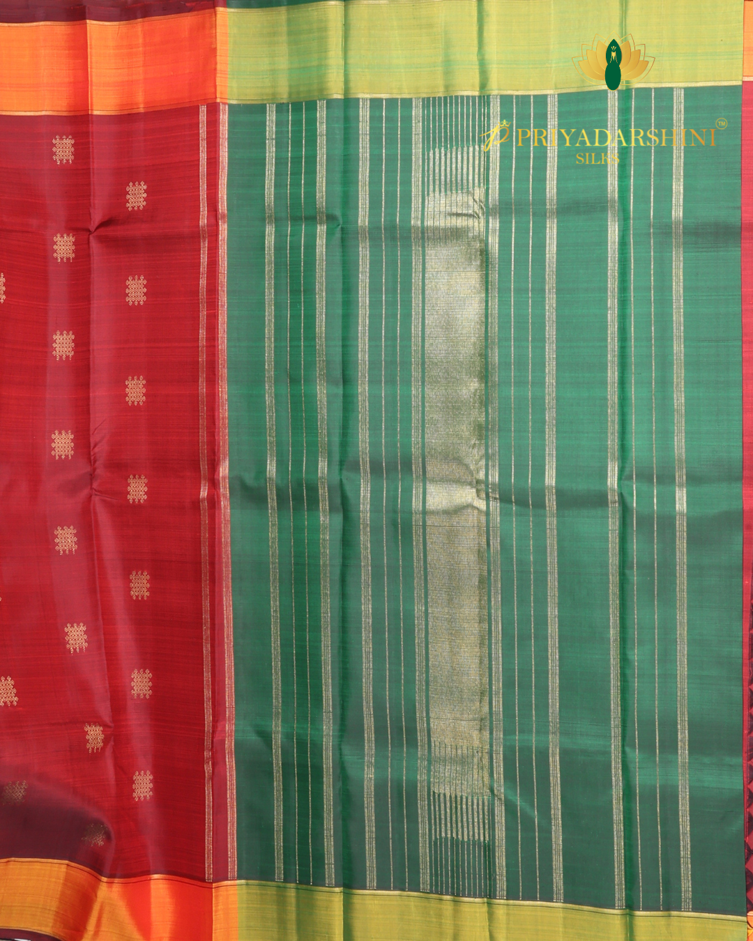 Deep Red and Green Latticed kolam Motif - Kanchivaram Silk
