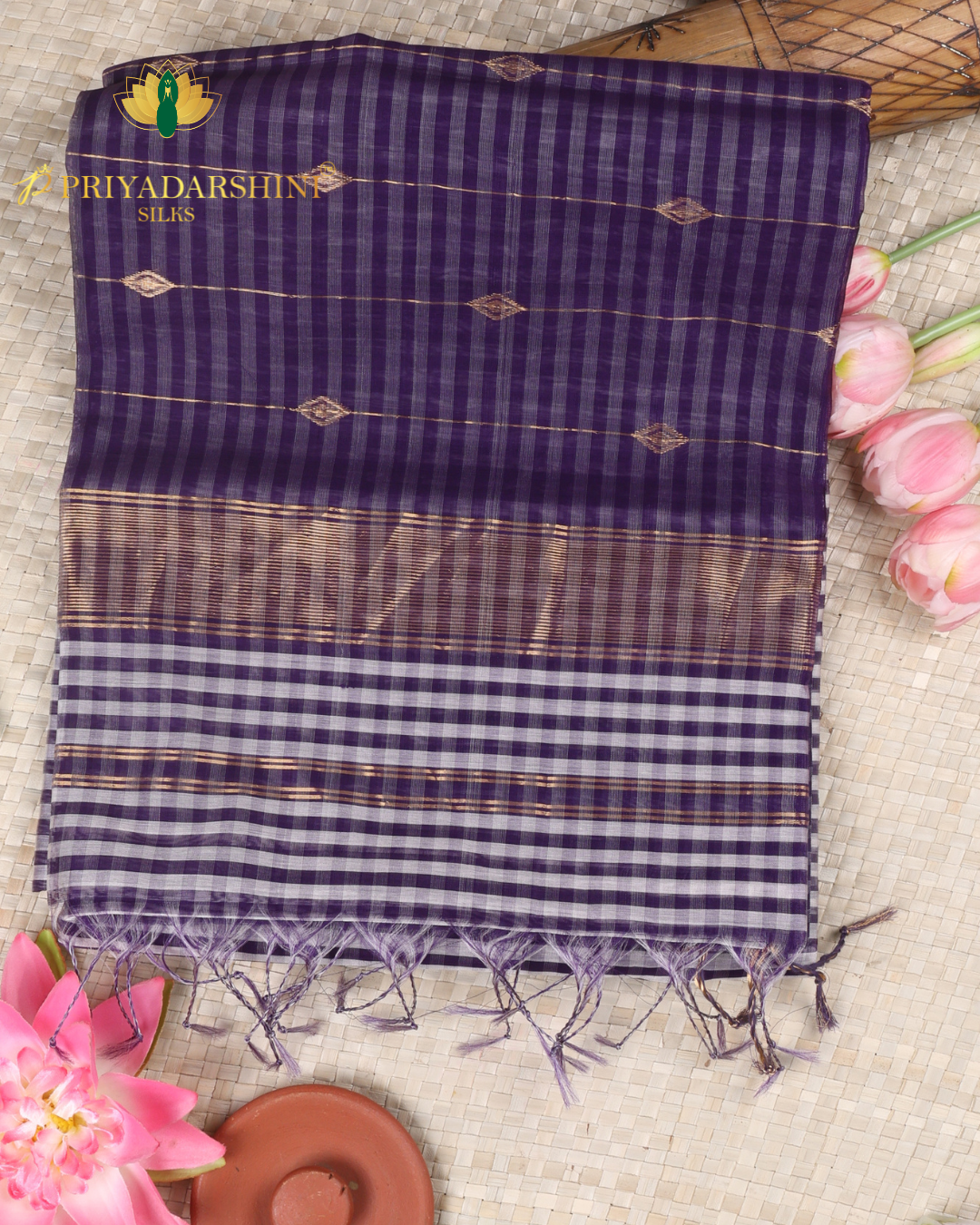 Purple and White Checkered Diamond Motif - Maheshwari